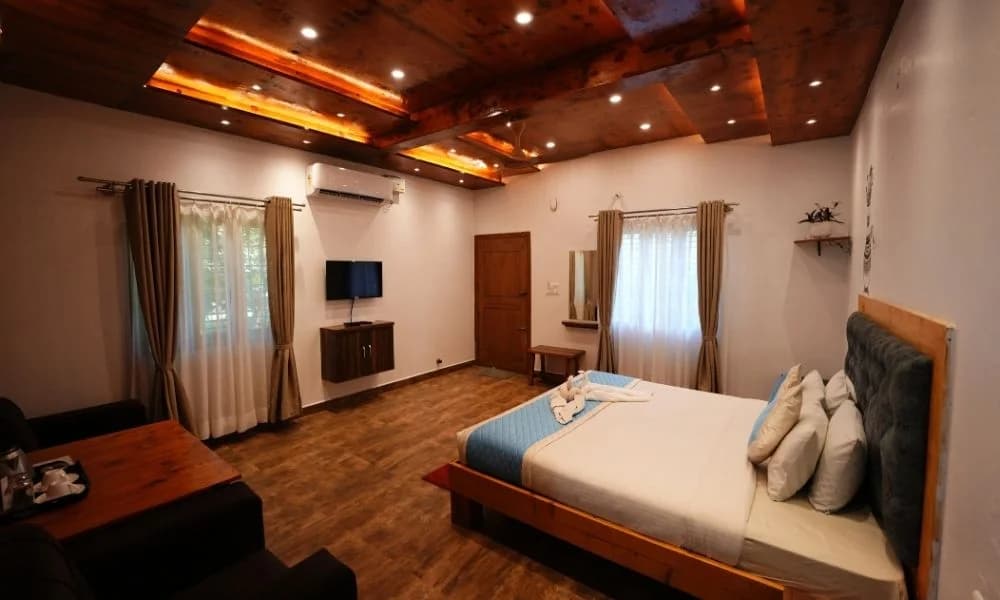 In Cob Room AC